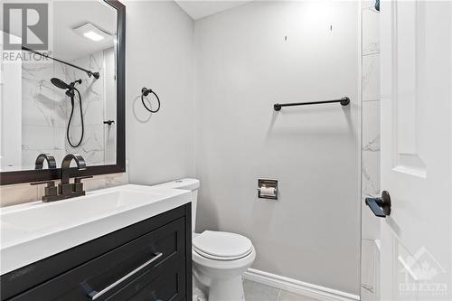 83 Halley Street, Ottawa, ON - Indoor Photo Showing Bathroom