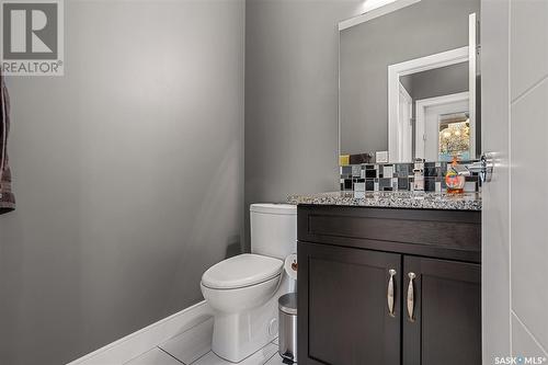 1131 Kilburn Avenue, Saskatoon, SK - Indoor Photo Showing Bathroom