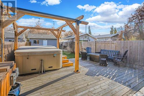 1131 Kilburn Avenue, Saskatoon, SK - Outdoor With Deck Patio Veranda With Exterior