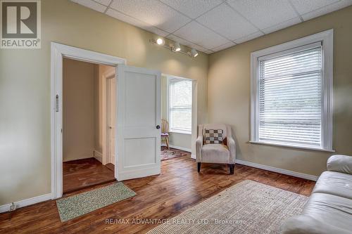 Living Room 1 Bedroom Unit - 193 Waterloo Street, London, ON - Indoor