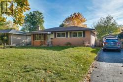 92 CAYUGA CRESCENT  London, ON N5V 2W5