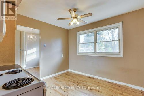 92 Cayuga Crescent, London, ON - Indoor Photo Showing Kitchen