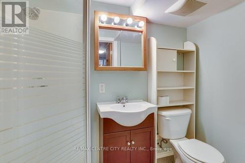 92 Cayuga Crescent, London, ON - Indoor Photo Showing Bathroom