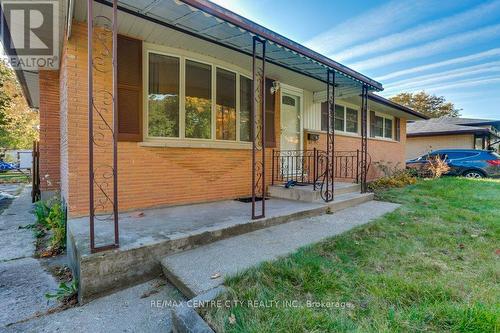 92 Cayuga Crescent, London, ON - Outdoor