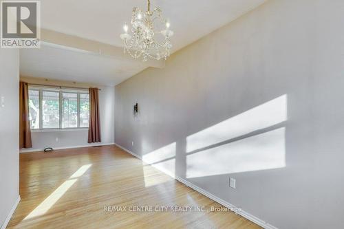 92 Cayuga Crescent, London, ON - Indoor Photo Showing Other Room