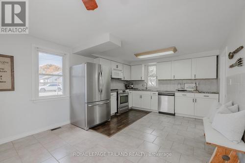 45 Victoria Street S, Aylmer (Ay), ON - Indoor Photo Showing Kitchen