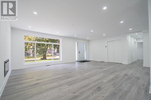 646 Sequin Crescent, Mississauga, ON - Indoor