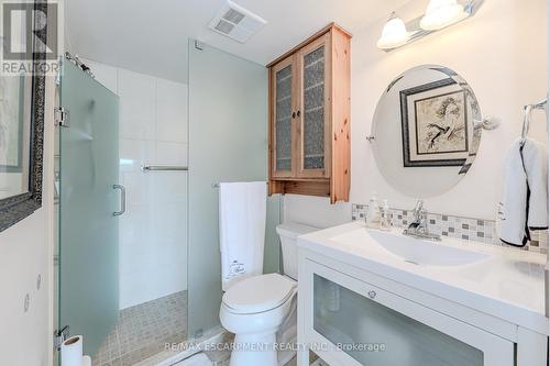 1008 - 2055 Upper Middle Road, Burlington, ON - Indoor Photo Showing Bathroom