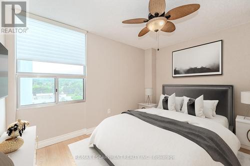 1008 - 2055 Upper Middle Road, Burlington, ON - Indoor Photo Showing Bedroom