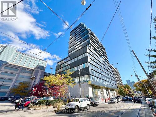 1002 - 195 Mccaul Street, Toronto, ON - Outdoor