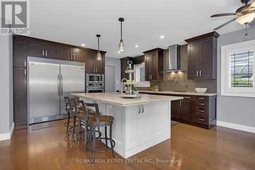 37 Zina Street, Orangeville, ON - Indoor Photo Showing Kitchen With Upgraded Kitchen