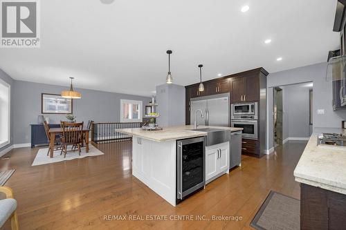 37 Zina Street, Orangeville, ON - Indoor Photo Showing Kitchen With Upgraded Kitchen