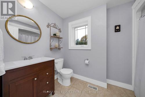 37 Zina Street, Orangeville, ON - Indoor Photo Showing Bathroom