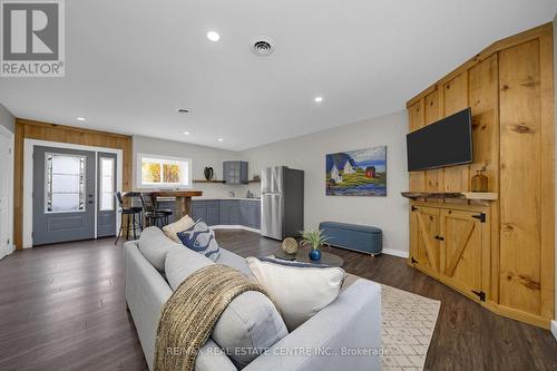 37 Zina Street, Orangeville, ON - Indoor Photo Showing Living Room