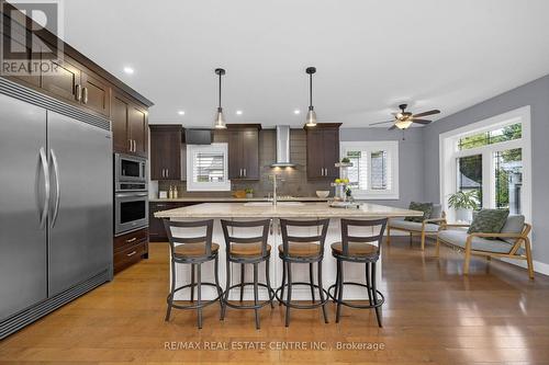 37 Zina Street, Orangeville, ON - Indoor Photo Showing Kitchen With Upgraded Kitchen