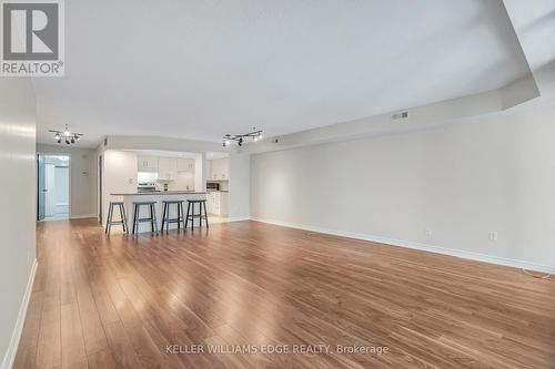 422 - 895 Maple Avenue, Burlington, ON - Indoor