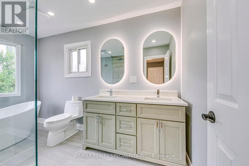 4235 Hazineh Court, Mississauga, ON - Indoor Photo Showing Bathroom