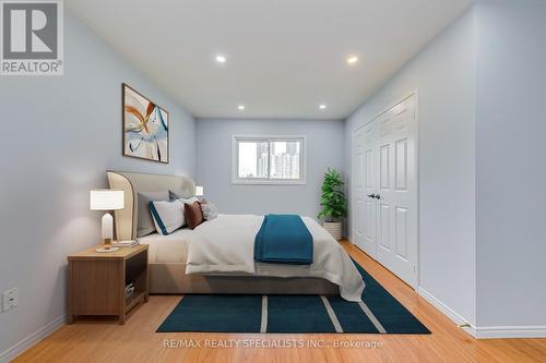 4235 Hazineh Court, Mississauga, ON - Indoor Photo Showing Bedroom