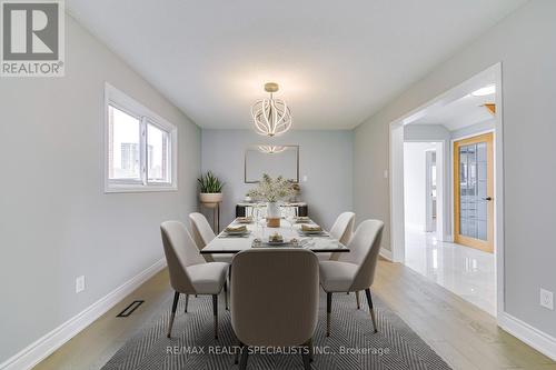 4235 Hazineh Court, Mississauga, ON - Indoor Photo Showing Dining Room