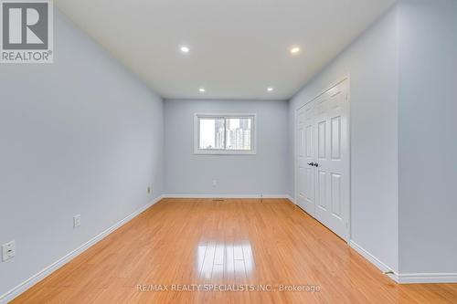 4235 Hazineh Court, Mississauga, ON - Indoor Photo Showing Other Room