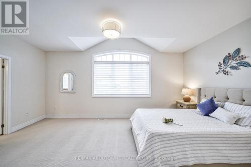 211 Sixteen Mile Drive, Oakville, ON - Indoor Photo Showing Bedroom