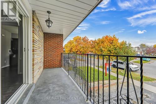 28 Royal Salisbury Way, Brampton, ON - Outdoor With Balcony With Exterior