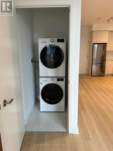 215 - 225 Malta Ave Avenue, Brampton, ON - Indoor Photo Showing Laundry Room