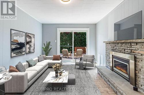 2340 Blase Court, Mississauga, ON - Indoor Photo Showing Living Room With Fireplace