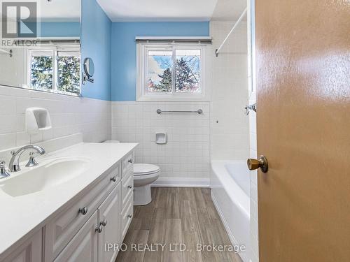 2340 Blase Court, Mississauga, ON - Indoor Photo Showing Bathroom