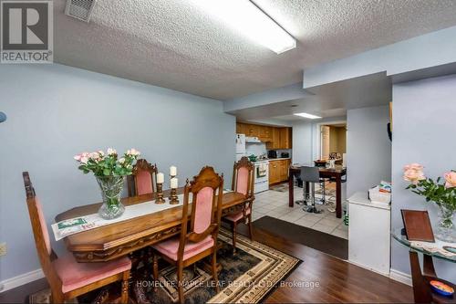 18 Rockway Court, Hamilton, ON - Indoor Photo Showing Dining Room