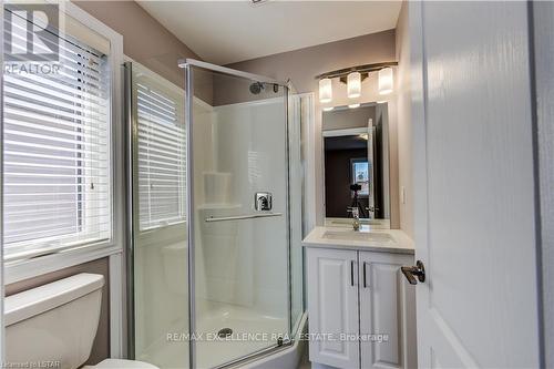 3084 Tillmann Road, London, ON - Indoor Photo Showing Bathroom