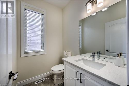 3084 Tillmann Road, London, ON - Indoor Photo Showing Bathroom