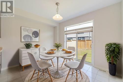 14 Whithorn Crescent W, Haldimand, ON - Indoor Photo Showing Dining Room