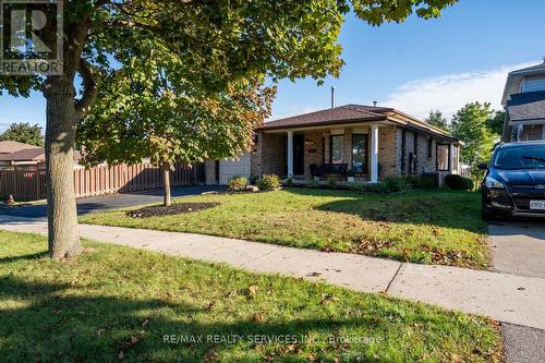 140 Dinison Crescent, Kitchener, ON - Outdoor