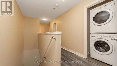 12 - 14 Amos Drive N, Guelph, ON - Indoor Photo Showing Laundry Room