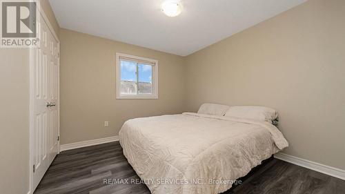 12 - 14 Amos Drive N, Guelph, ON - Indoor Photo Showing Bedroom