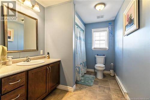 93 Louisbourg, Shediac, NB - Indoor Photo Showing Bathroom