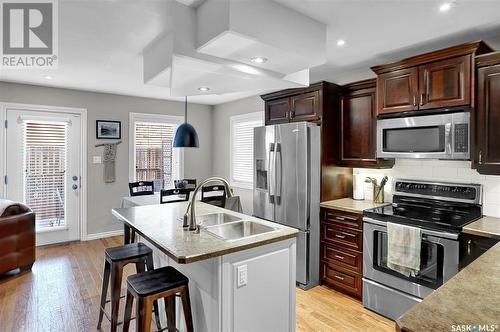 A4 33 Wood Lily Drive, Moose Jaw, SK - Indoor Photo Showing Kitchen