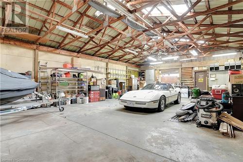 867 Jerseyville Road W, Ancaster, ON - Indoor Photo Showing Garage