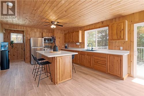 475 Waterfalls Road, Walford, ON - Indoor Photo Showing Kitchen