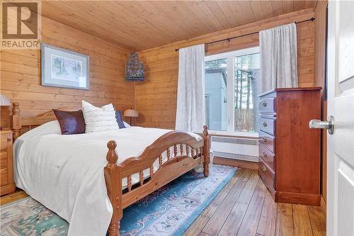 729 Dry Pine Bay Rd, Alban, ON - Indoor Photo Showing Bedroom