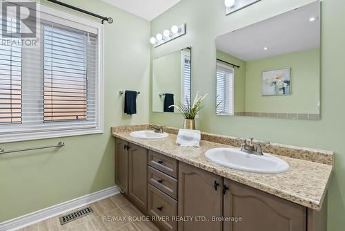 908 Black Cherry Drive, Oshawa (Taunton), ON - Indoor Photo Showing Bathroom