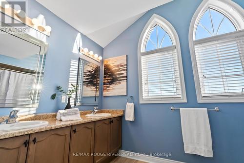 908 Black Cherry Drive, Oshawa (Taunton), ON - Indoor Photo Showing Bathroom