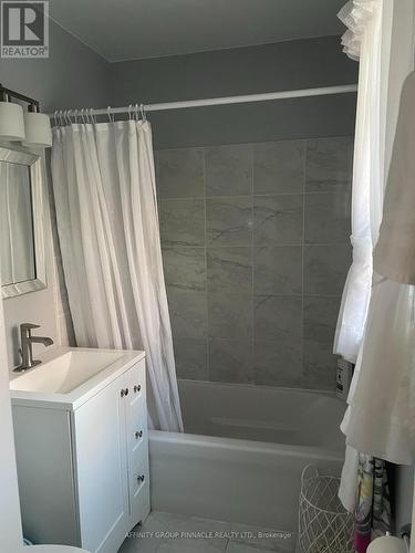 104 Short Avenue, Kawartha Lakes (Lindsay), ON - Indoor Photo Showing Bathroom