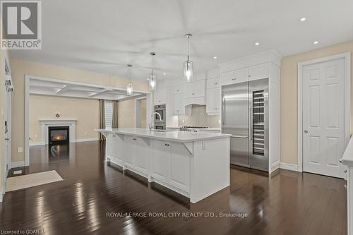 84 Mccann Street, Guelph, ON - Indoor Photo Showing Kitchen With Upgraded Kitchen