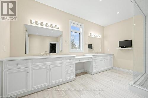 84 Mccann Street, Guelph, ON - Indoor Photo Showing Bathroom