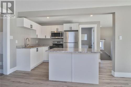 476 Main Street, Shediac, NB - Indoor Photo Showing Kitchen With Upgraded Kitchen