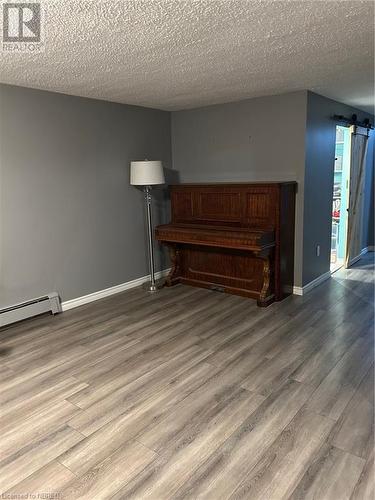 19 Piette Street, Verner, ON - Indoor Photo Showing Other Room