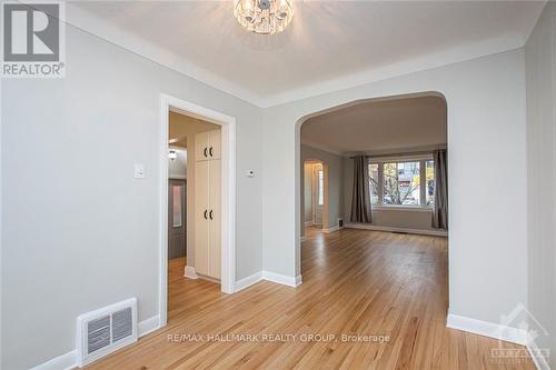 519 Cole Avenue, Ottawa, ON - Indoor Photo Showing Other Room