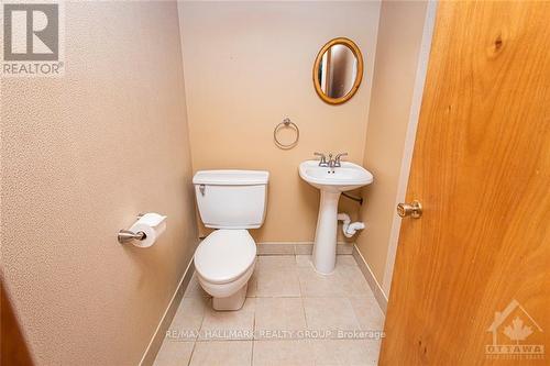 519 Cole Avenue, Ottawa, ON - Indoor Photo Showing Bathroom